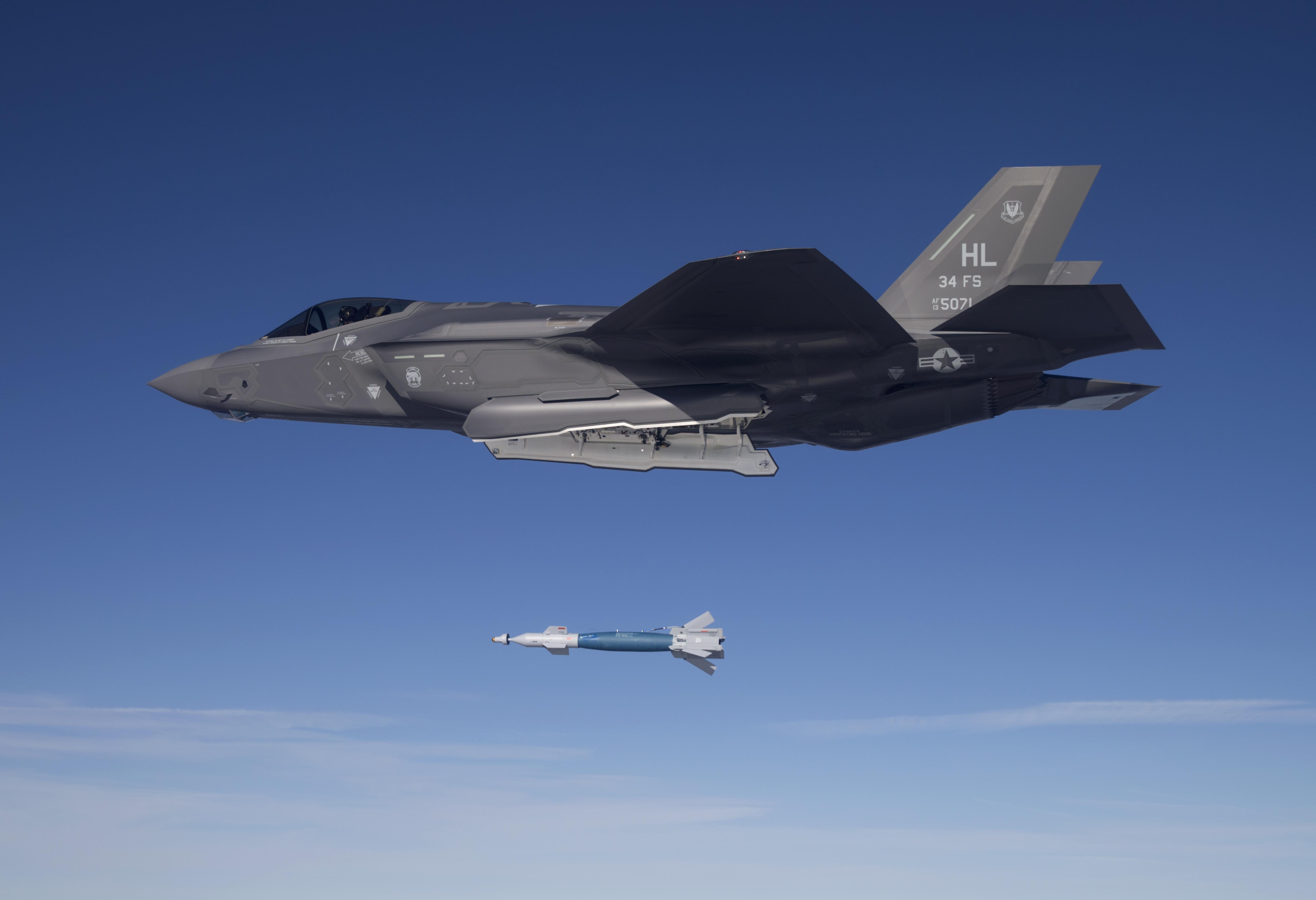 Will The Usaf Buy More F 22s And F 35s Fighter Sweep