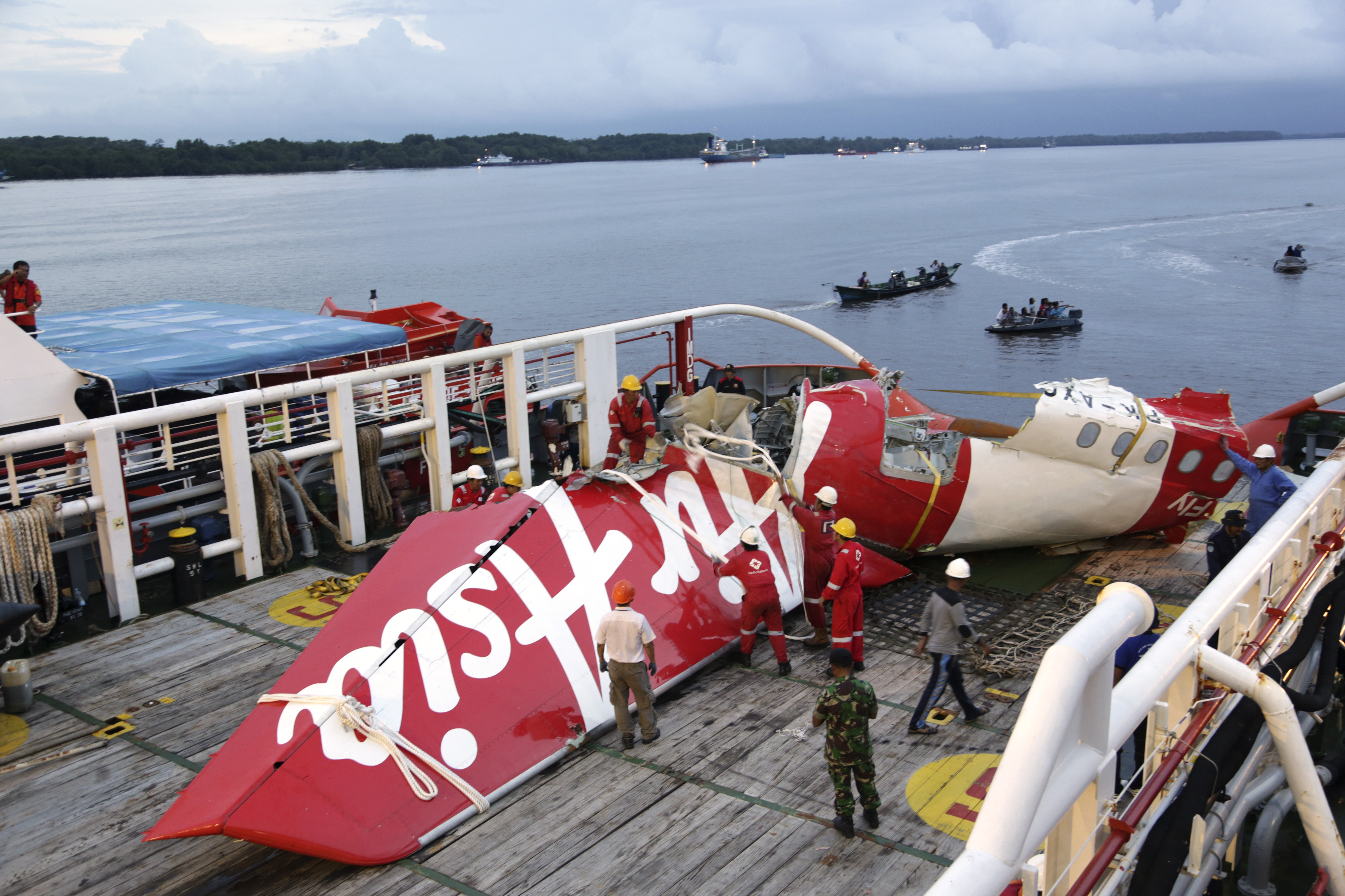 AirAsia Airbus Crash Report Released  Fighter Sweep