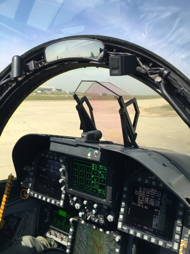 Ask A Fighter Pilot: Hornet vs Super Hornet!