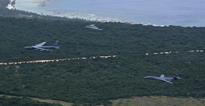 Watch: 1st Time In History B-1, B-2, B-52 Bombers Fly Together ...