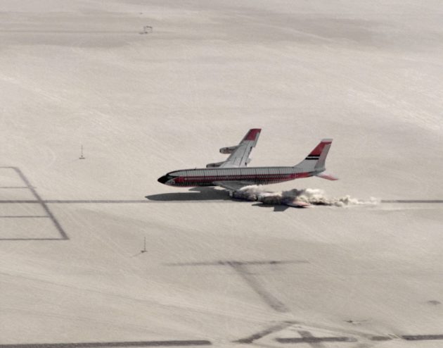1984-nasa-test-crash-boeing-left-wing