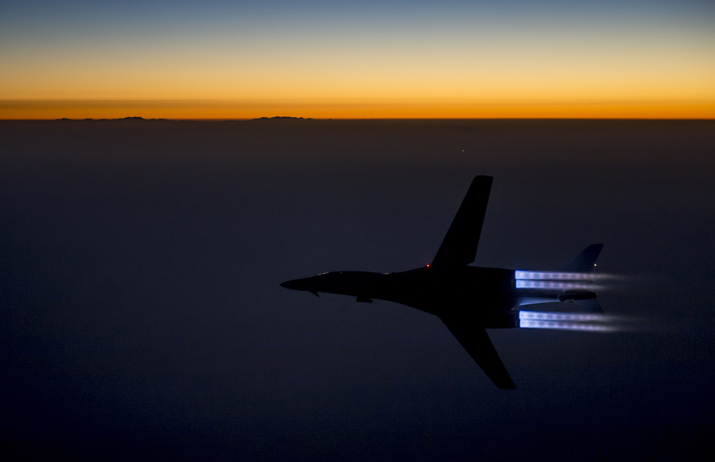 Watch: B-1 Lancer Bomber Night Takeoff In Full Afterburner | Fighter Sweep