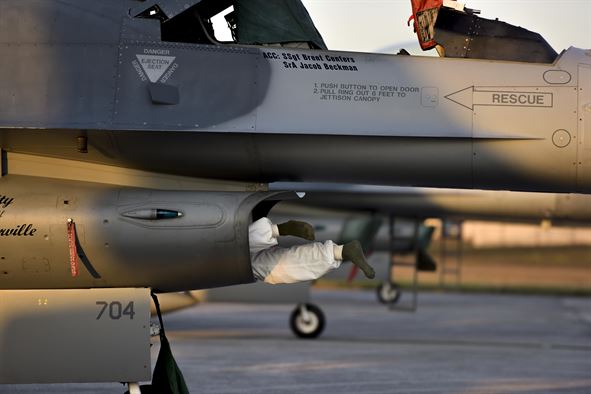 f-16-intake