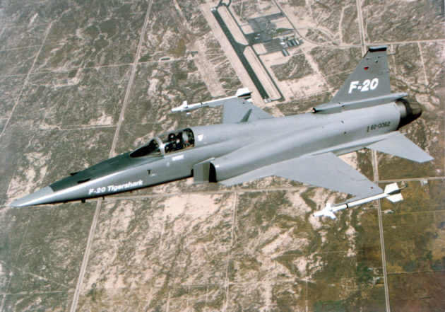 F-20_flying