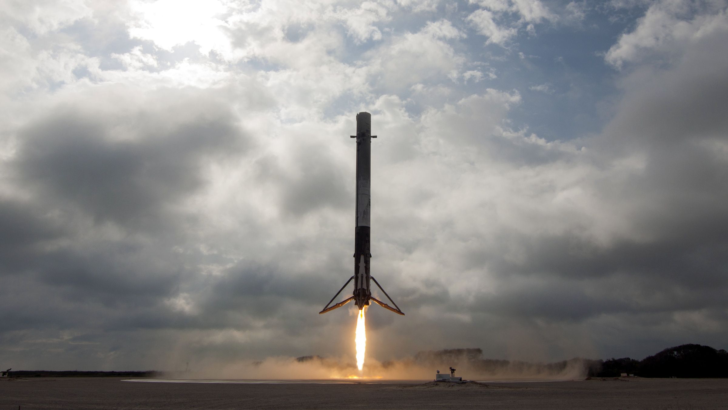 Watch: SpaceX Falcon 9 Rocket Booster Landing Safely After ...