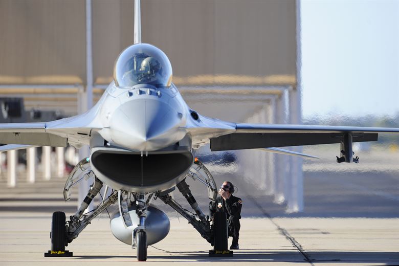Get F-16 Viper Vs Falcon Pics